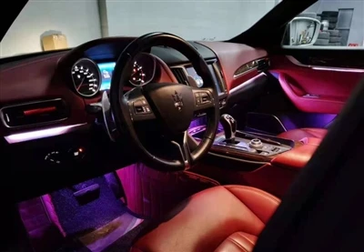 Maserati Levante ombygger 64-farvede stemningslys for at berige den indre værdi.